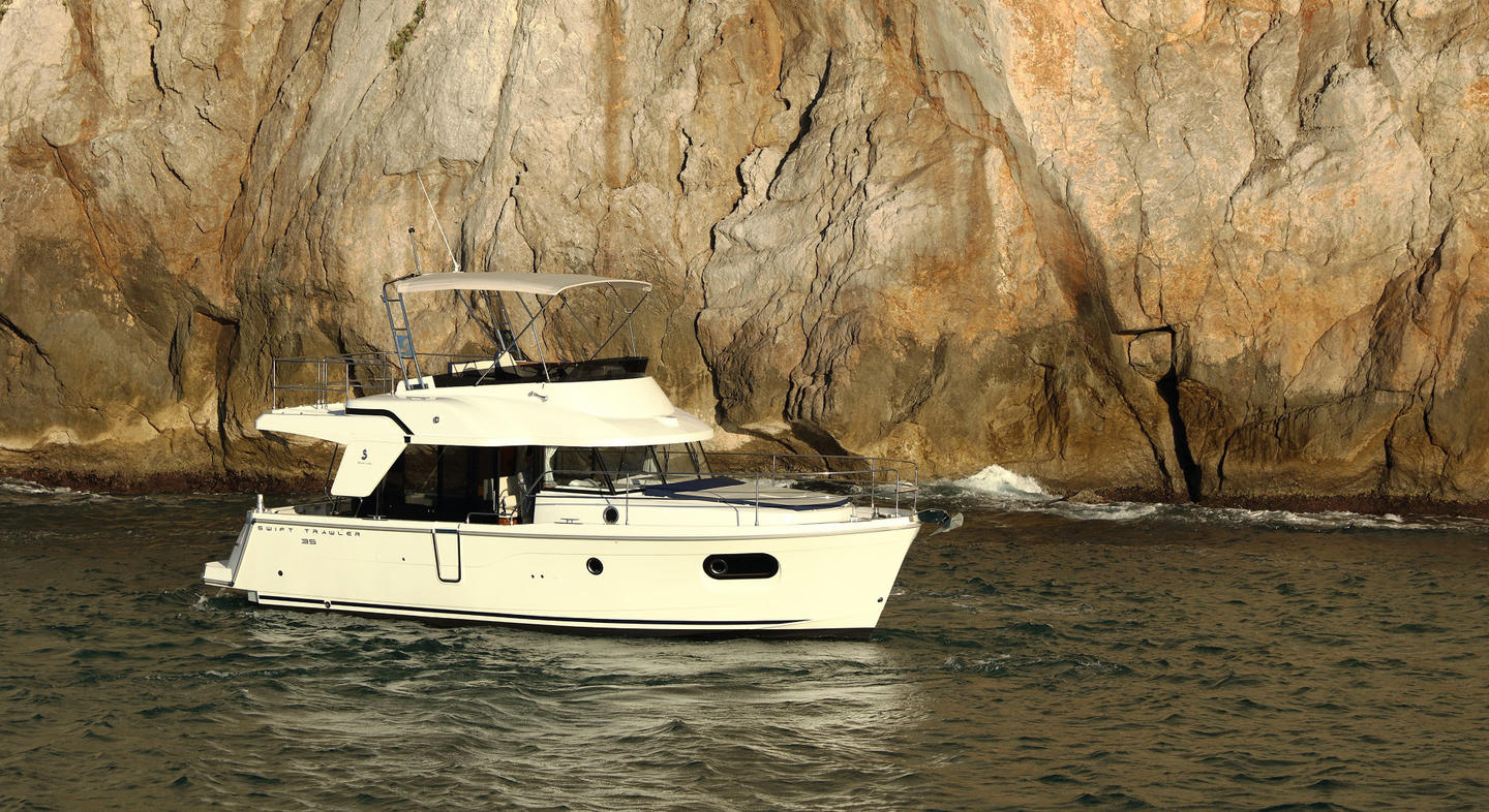 Swift Trawler 35